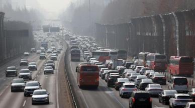 설 연휴 고속도로 505만대 이동…귀성길 오후 5시 이후 점차 해소