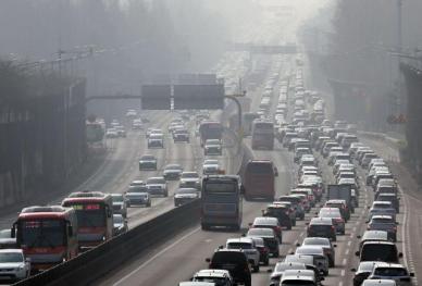 韩国春运启动 全国高速公路车流量激增