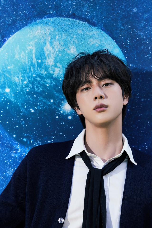 【BTS回归D-33】JIN：声音里的温柔与力量