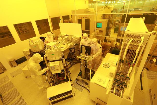 반도체 인력 양성 실습 현장 사진연합뉴스
