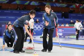 South Korea women fall 7-5 to top-ranked Switzerland in Olympic curling round-robin