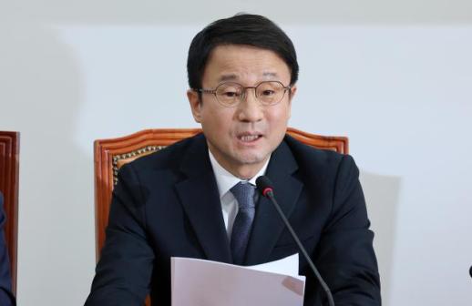 민주, 비상 입법 체제 전환…벚꽃 필 때 민생 성과 보고드릴 것