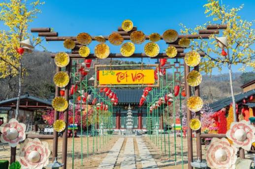 Tết Bính Ngọ 2026 đậm đà bản sắc Việt Nam tại Chùa Viên Ngộ (Cheonan)