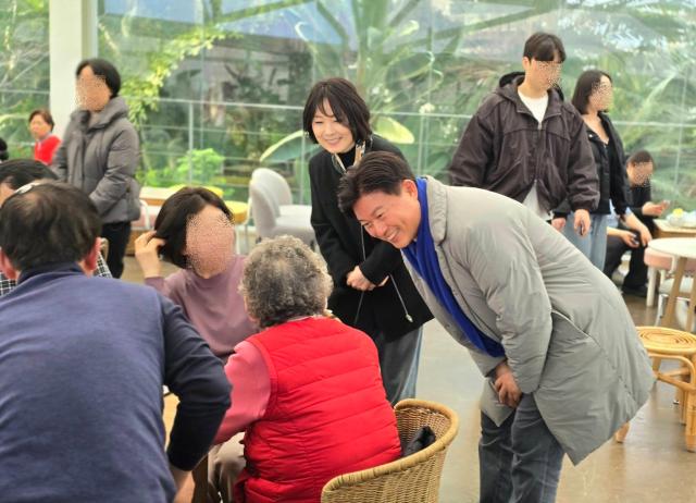 부천호수식물원 수피아를 방문해 시민과 대화를 나누고 여가 환경을 확인했다 사진부천시