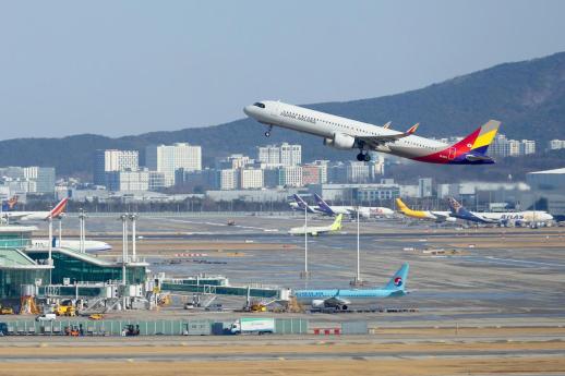 Lưu lượng giao thông hàng không Hàn Quốc lần đầu vượt mốc 1 triệu chuyến