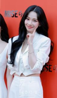 [포토] 카리나, 심쿵 눈빛