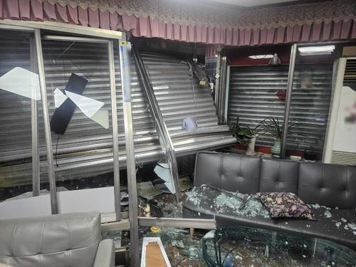 부산 내 금은방 절도 잇따라... 업주 한눈판 사이 귀걸이 훔치기도