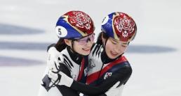 김길리, 女 1500m 금 대회 2관왕...최민정, 은메달