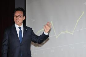 South Korean prime minister signals cautious review of trade deal after US court ruling