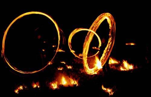 정월대보름날 밤에 열리는 쥐불놀이 모습 사진나주시