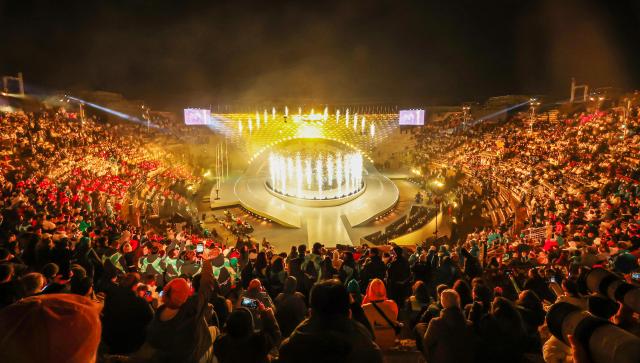 A performance takes place during the closing ceremony of the Milan-Cortina d’Ampezzo 2026 Winter Olympics at the Verona Arena in Verona Italy on Feb 22 2026 Yonhap