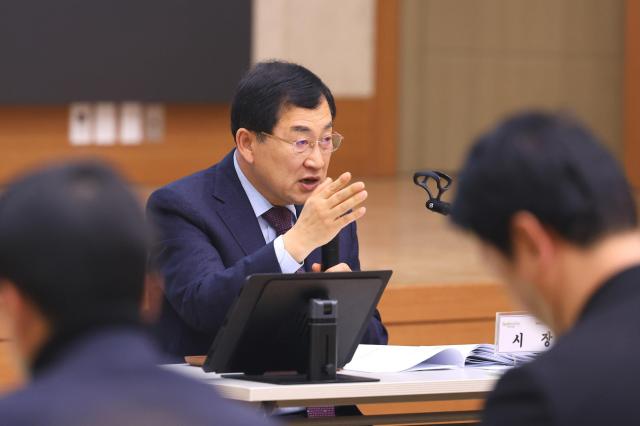 주낙영 경주시장 주재 확대간부회의 장면 사진경주시