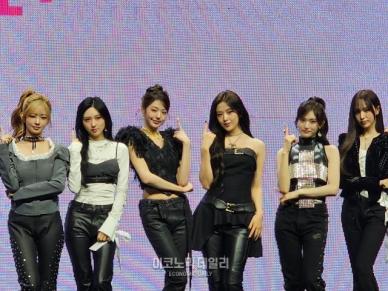 아이브, 블랙홀처럼 빨려드는 매력… 6인 6색 솔로곡으로 음악적 스펙트럼 확장