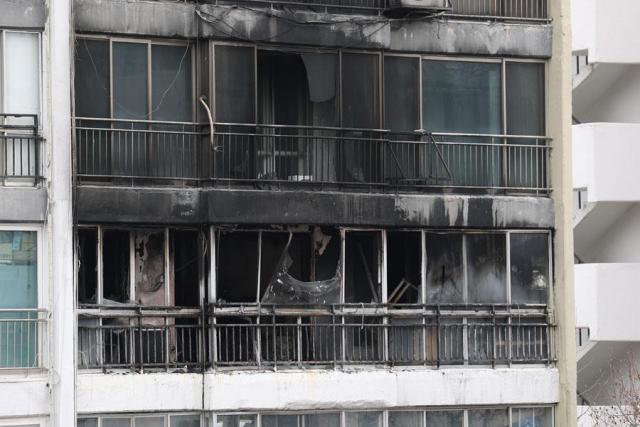 1 dead, 3 injured due to fire at aging apartment complex in southern Seoul