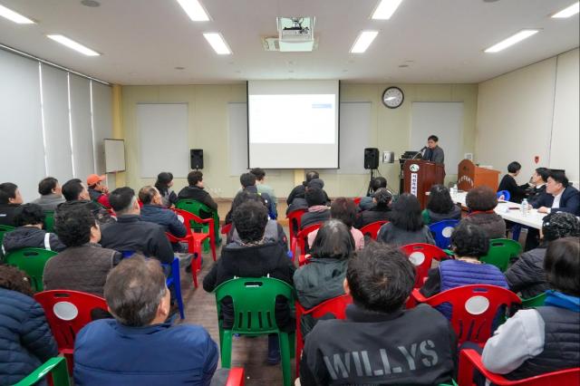 서천특화시장 재건축사업 상인 설명회 모습사진서천군