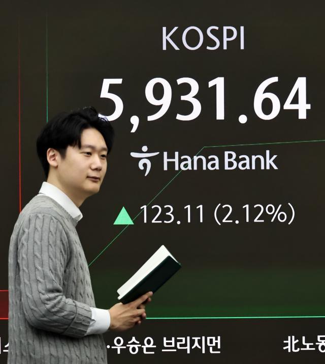 Koreas consumer confidence strongest in 3 mo Feb on buoyant stocks and exports