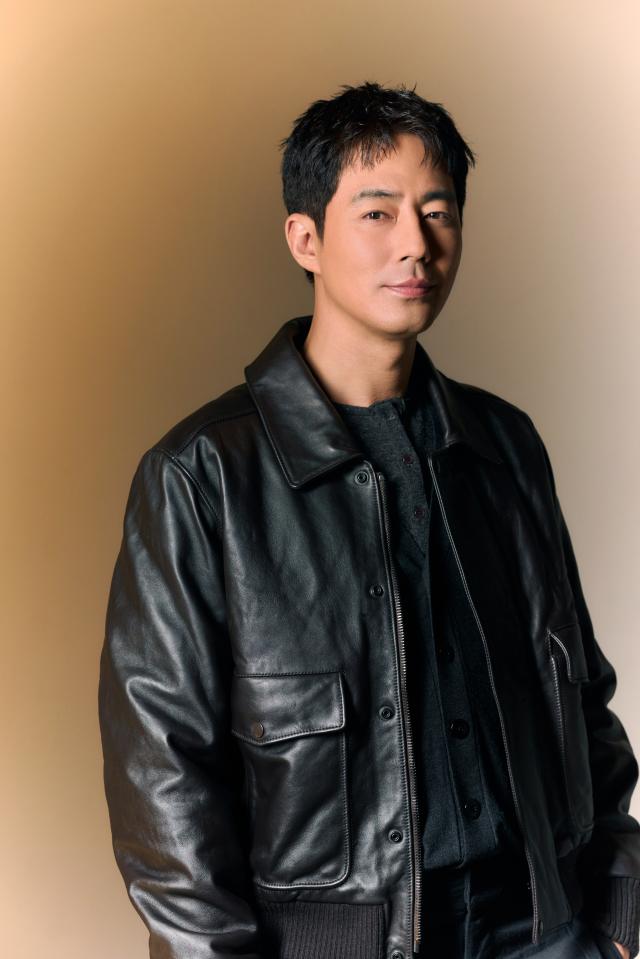 영화 휴민트 배우 조인성 사진NEW