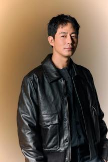 [인터뷰] 휴민트 조인성 액션에 재능 없어…우아한 액션, 감독님 덕