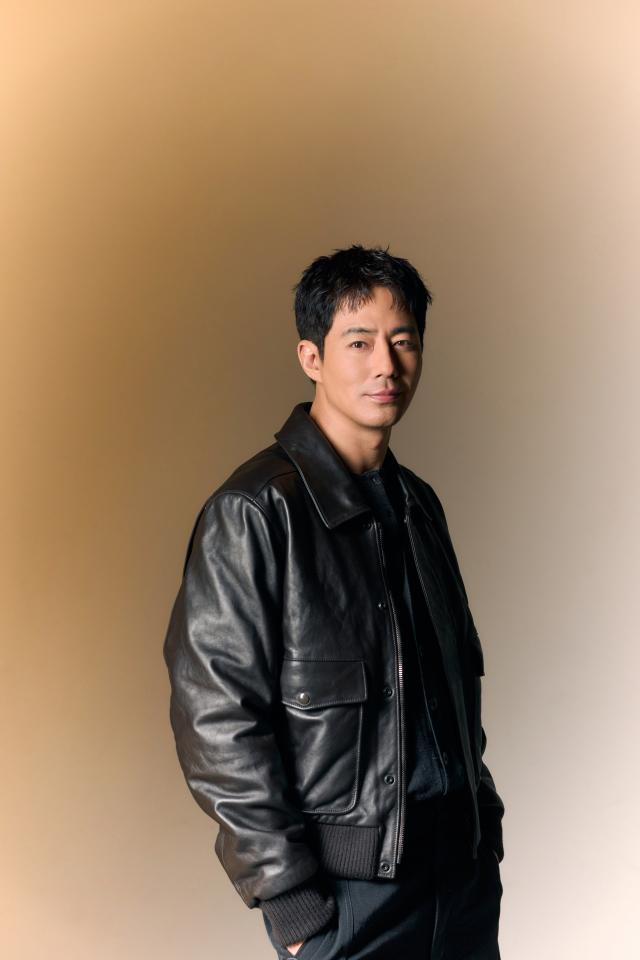 영화 휴민트 배우 조인성 사진NEW