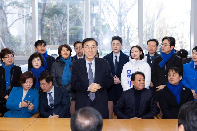 김윤덕 국토교통부 장관이 25일 수도권 동남부 지역 철도 역사 및 노선 신설 건의 현장에서 발언하고 있다 사진국토교통부