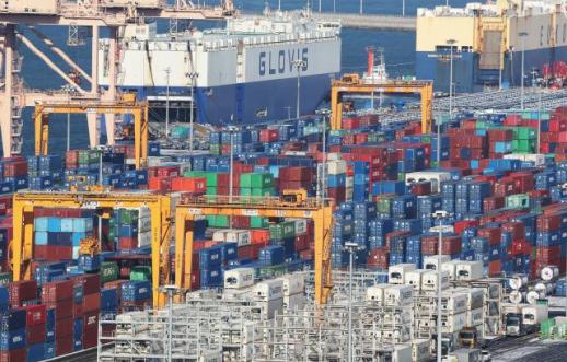 韓国政府、今年の輸出7400億ドルに挑戦…「輸出の多角化で機会を作る」