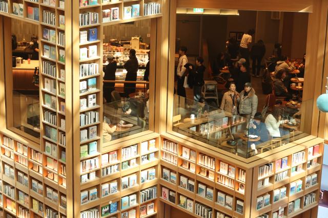 Visitors relax at Starfield Library at Starfield Suwon Feb 25 2026 AJP Han Jun-gu