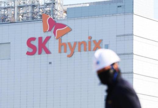 [상보] SK하이닉스, 용인 클러스터에 21.6조 신규 투자…반도체 인프라 목적