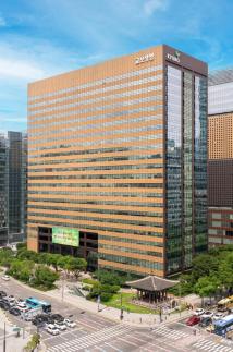 교보생명 풋옵션 분쟁 국면 전환…신창재 회장  간접강제금 가능성 다시 떠올라 