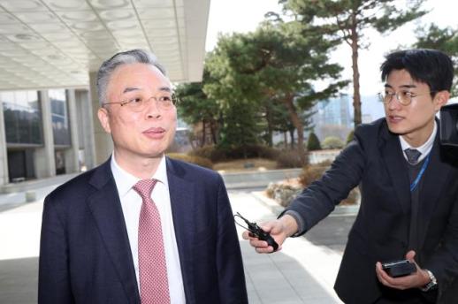 권창영 2차특검, 공수처 예방…수사 협력 채널 다지기