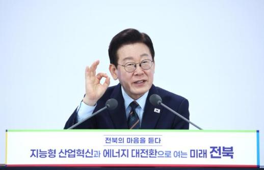 큰 거 온다 예고한 李, 틱톡 전격 가입…SNS 소통 확대