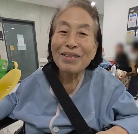 86세 전원주 빙판길에 넘어져 고관절 수술 받아…당분간 유튜브 중단