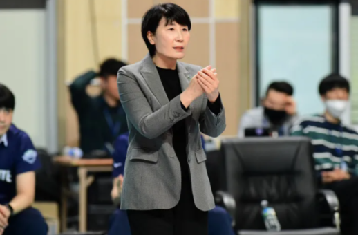 이도희 이란 여자배구 대표팀 감독, 전쟁 여파로 귀국