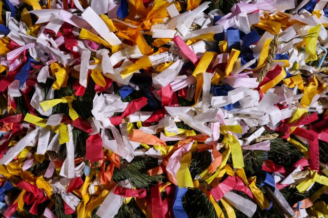 A daljip burning ceremony takes place to celebrate Jeongwol Daeboreum near Seokchon Lake in Songpa-gu Seoul Mar 3 2026 AJP Yoo Na-hyun
