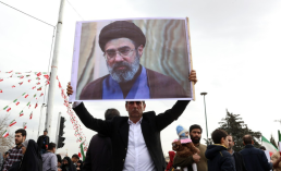 이란, 차기 최고지도자로 하메네이 차남 모즈타바 내정