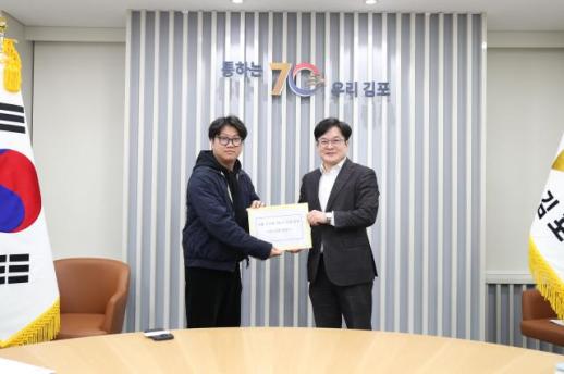 김병수 김포시장, 5만명 움직인 김포 5호선 청원…시민 뜻 들고 국회행