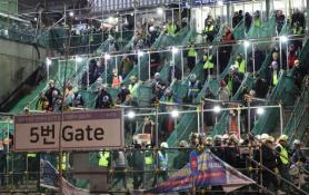 South Koreas factory output turns negative in Jan on reduced chip activity