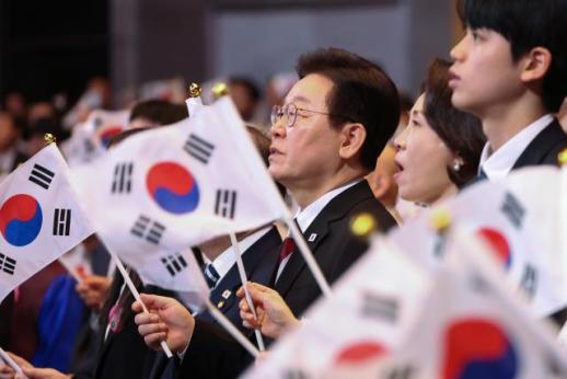 李대통령 檢 수사·기소권으로 증거 조작…강도·살인보다 나쁜 짓