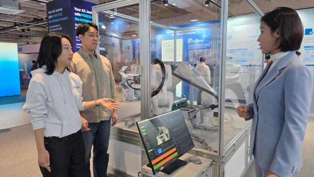 4일 코엑스에서 열린 ‘2026 스마트공장·자동화산업전'에 참가한 포스코DX [사진=포스코DX]