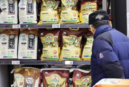 [정연우의 중기직설] 14년 규제의 역설...대형마트 새벽배송, 공정 경쟁과 상생의 갈림길