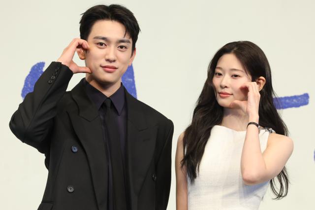 박진영왼쪽 김민주 사진연합뉴스