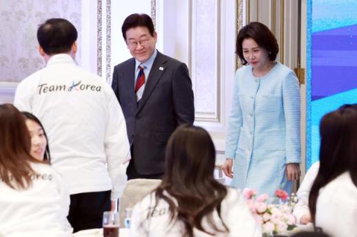 李, 최가온·김길리 만나 대한민국 자부심