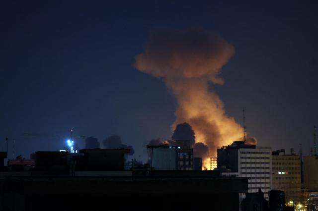 Smoke rises after an airstrike in central Tehran, Iran, 06 March 2026. A joint Israeli and US military operation continues to target multiple locations across Iran since the early hours of 28 February 2026. EPA-Yonhap