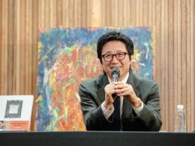 Actor Park Shin-yang Brings ‘Fourth Wall’ Solo Exhibition to Seoul