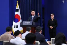 [속보] 국민의힘 윤리위, 친한 김종혁에 탈당 권유 징계