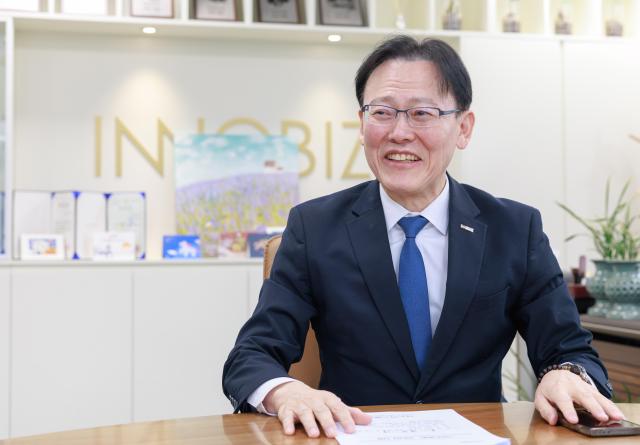 정광천 이노비즈협회장은 아주경제와 인터뷰에서 경쟁력 있는 정밀 부품 기술을 바탕으로 현장 문제를 즉각 해결하는 실전형 피지컬 AI 모델을 선점해야 한다고 말했다사진유대길 기자 dbeorlf123ajunewscom