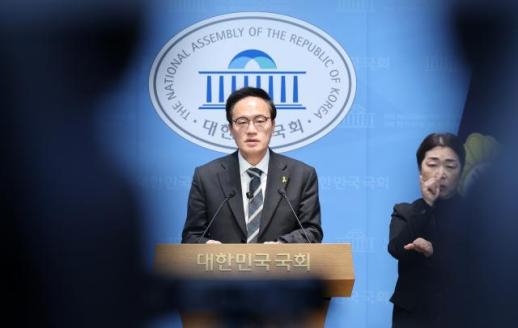 민주당서 이병태 인선 첫 공개 반대…박주민 임명 취소해달라