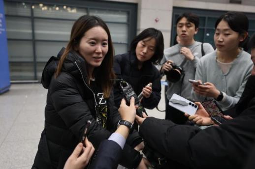 중동피란 한국인 372명 탑승한 두바이 직항편 인천공항 도착