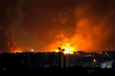 중동 전쟁 8일째…이스라엘 전투기 80대 공습에 이란 유조선 타격 