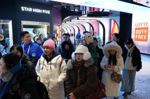 인천공항 면세점 승부수 던진 롯데·현대…객단가 감소에 전략 고심