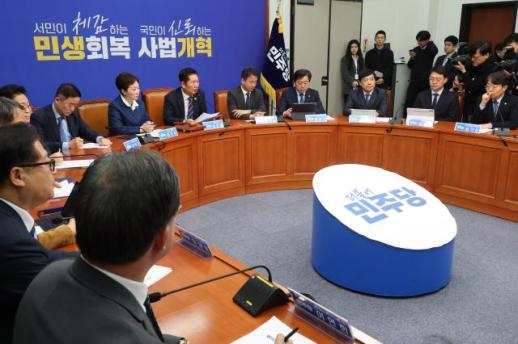 與 이란 사태 귀국한 교민에 깊은 위로…당 차원 신속 대응 약속